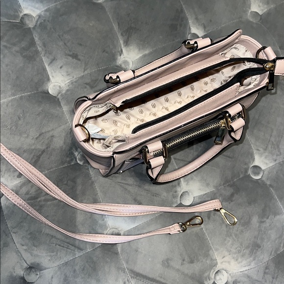 Purse - Picture 3 of 3